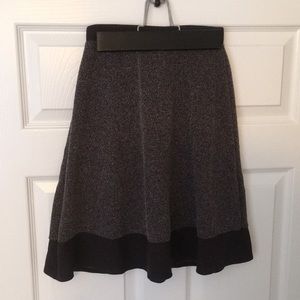 High waist skirt. Business casual. Size XS.